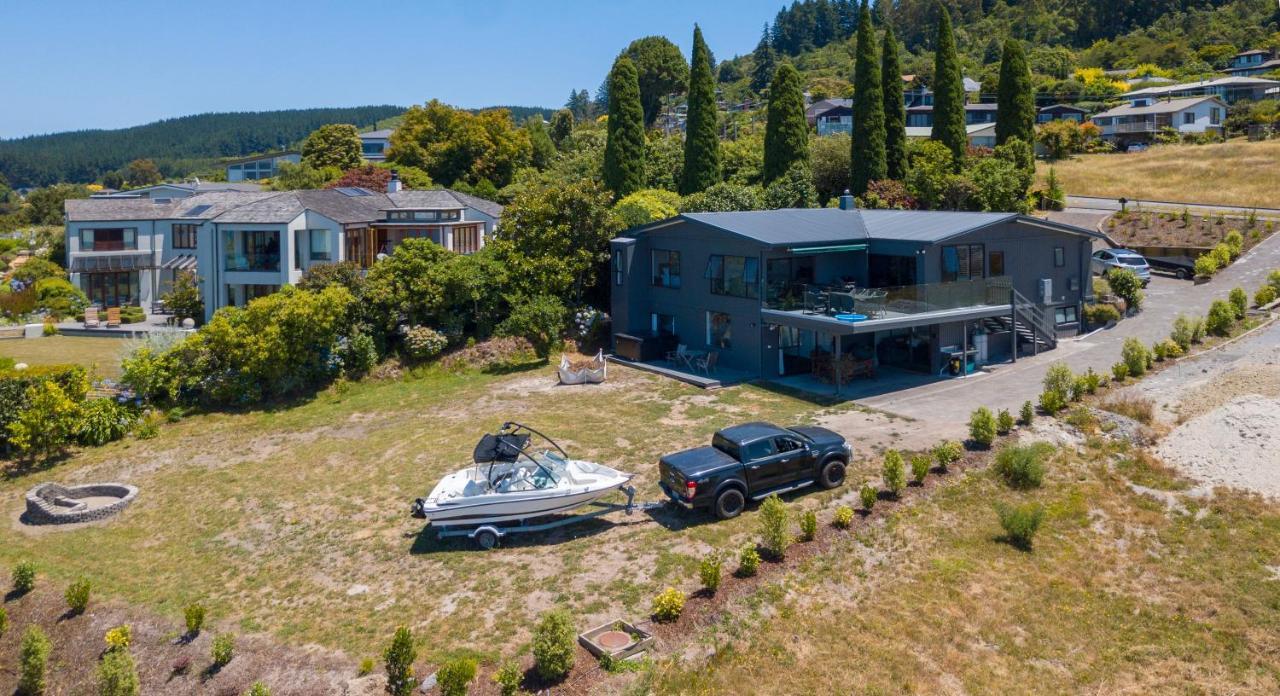 Acacia Bay Bach - Views, Spa & Serenity - Tauposee Exterior foto